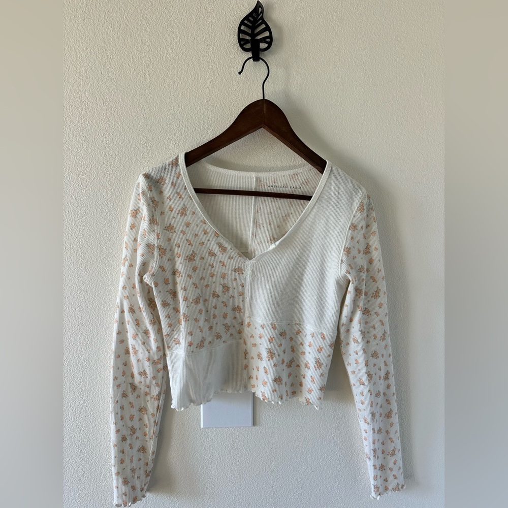 Long sleeve crop top